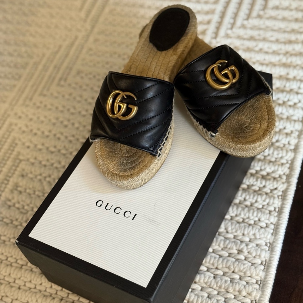 Gucci Black and Gold Espadrille Slides